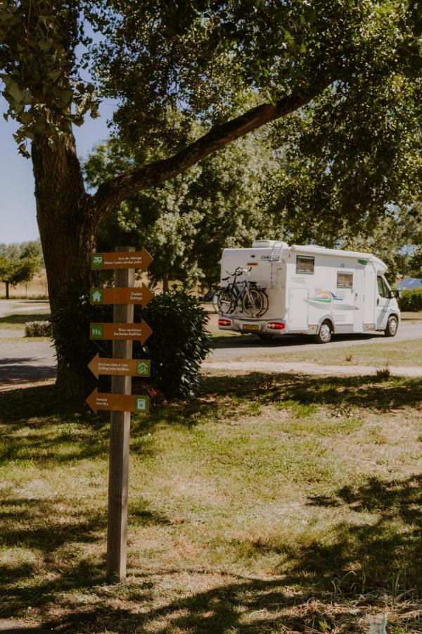 Onlycamp Tours Val De Loire Campsite *